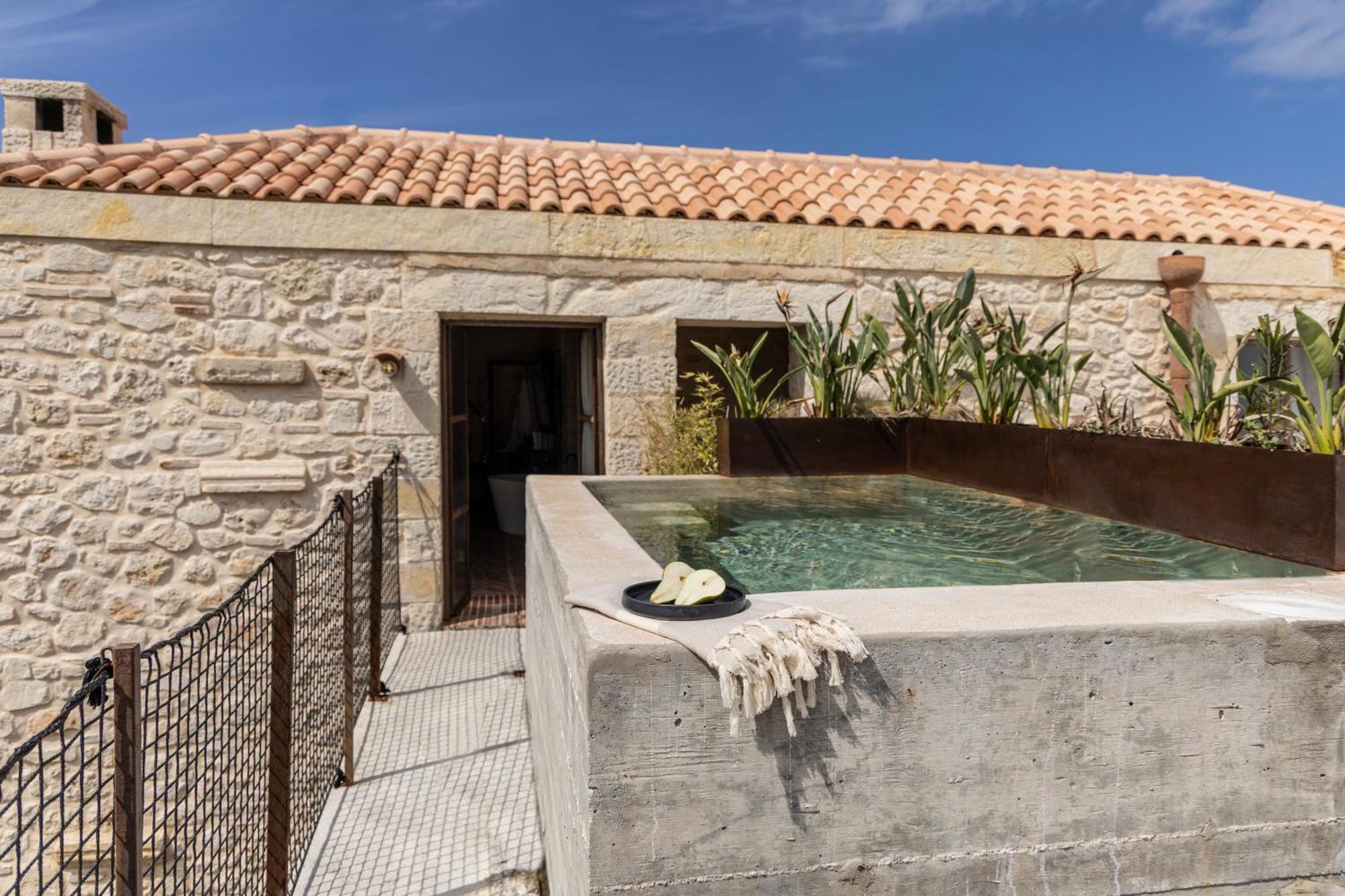 העיירה רתימנו Amalen Suites Adults Only מראה חיצוני תמונה
